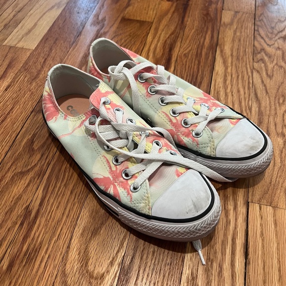 Palm Tree Print Chuck Taylor All Star Converse - US 7 - Picture 1 of 4